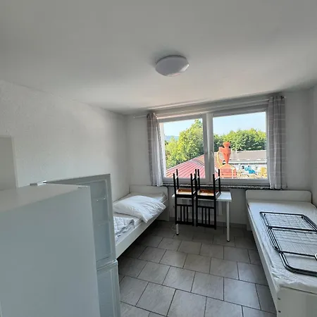 8-bed *
