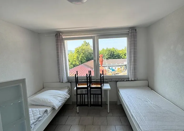 8-bed Apartment